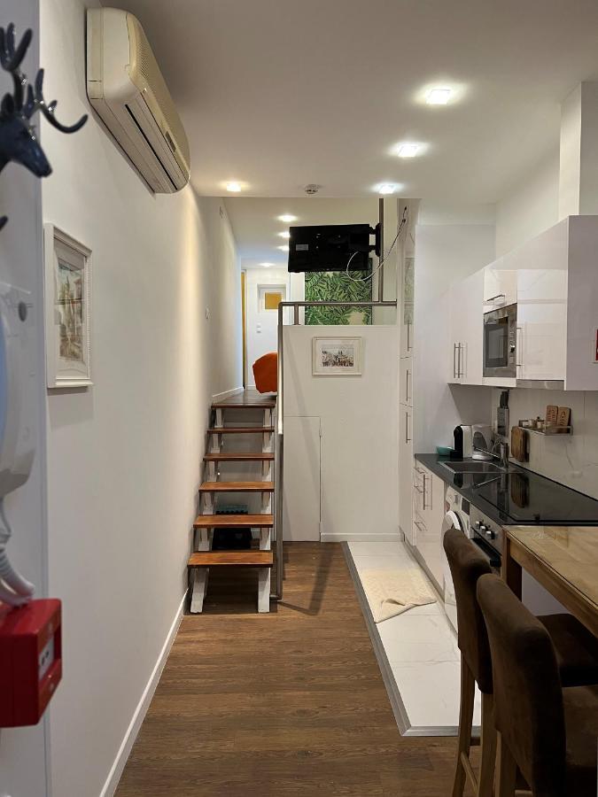 Central Apartamento 0 Ac Metro Nearby Porto Exterior photo